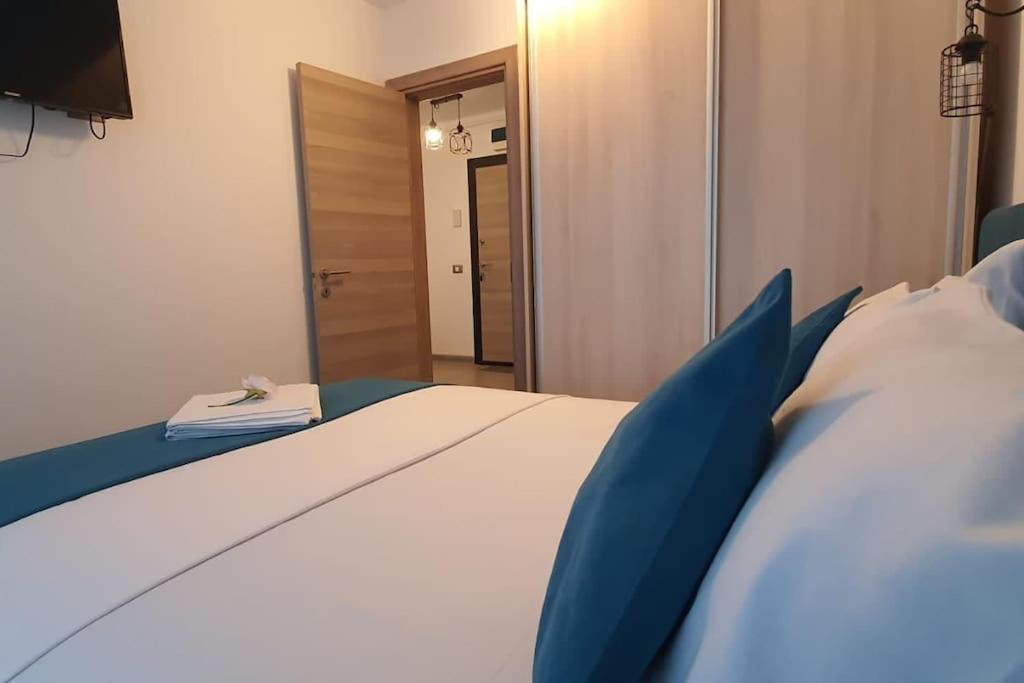 Alezzy Beach Apartament Prima Linie La Mare Navodari Exterior photo