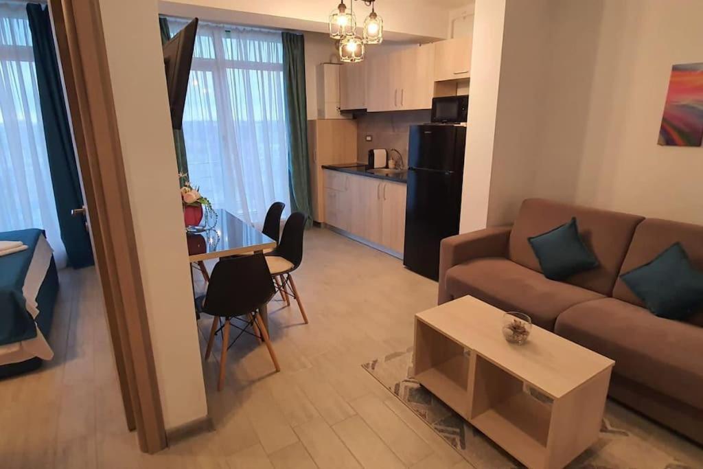 Alezzy Beach Apartament Prima Linie La Mare Navodari Exterior photo
